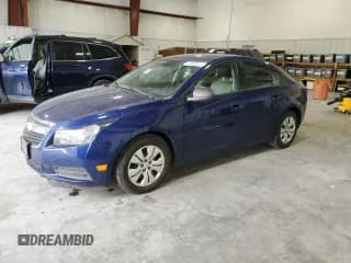 ✅ 2013 Chevrolet Cruze LS • VIN: 1G1PA5SG3D7208401 • Lot: 87046615. Listed on Copart with 130,416 mi. Free auction sales archive from the USA and detailed vehicle history report at DreamBid. Image 1.