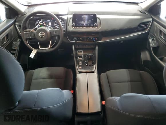 ✅ 2024 Nissan Rogue S • VIN: 5N1BT3AA7RC709654 • Лот: 82035515. Опубликован ранее на Copart с пробегом 54 023 миль. Бесплатный доступ к архиву аукционных продаж из США и подробный отчёт об истории автомобиля на DreamBid. Изображение 8.