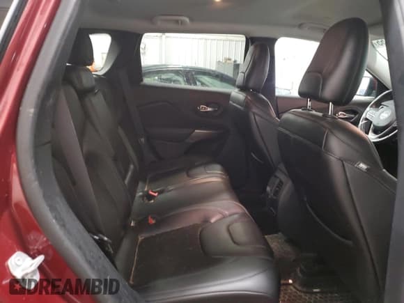 ✅ 2019 Jeep Cherokee Altitude • VIN: 1C4PJMLN9KD492310 • Lot: 54494755. Wystawiony na Copart z przebiegiem 109 733 mil. Bezpłatny archiwum sprzedaży aukcyjnych z USA i szczegółowy raport historii pojazdu na DreamBid. Zdjęcie 11.