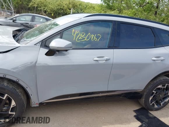 ✅ 2025 Kia Sportage SX-Prestige • VIN: 5XYK53DF4SG270145 • Lot: 42230867. Wystawiony na IAAI z przebiegiem 36 000 mil. Bezpłatny archiwum sprzedaży aukcyjnych z USA i szczegółowy raport historii pojazdu na DreamBid. Zdjęcie 14.