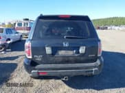 ✅ 2006 Honda Pilot EX-L • VIN: 2HKYF18756H552064 • Lot: 43443104. Wystawiony na IAAI z przebiegiem 250 205 mil. Bezpłatny archiwum sprzedaży aukcyjnych z USA i szczegółowy raport historii pojazdu na DreamBid. Zdjęcie 16.