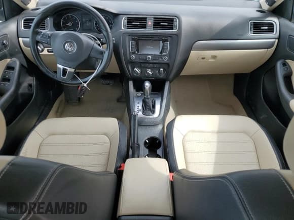 ✅ 2014 Volkswagen Jetta SEL • VIN: 3VWL17AJXEM427214 • Lot: 54179655. Listed on Copart with 168,516 mi. Free auction sales archive from the USA and detailed vehicle history report at DreamBid. Image 8.