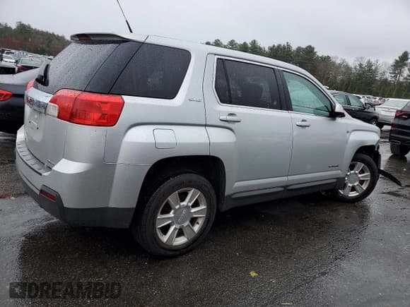✅ 2011 GMC Terrain SLE-1 • VIN: 2CTFLREC4B6472077 • Lot: 52306745. Listed on Copart with 150,693 mi. Free auction sales archive from the USA and detailed vehicle history report at DreamBid. Image 3.