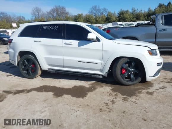 ✅ 2016 Jeep Grand Cherokee Overland • VIN: 1C4RJFCT7GC404435 • Lot: 41518239. Listed on IAAI with 179,960 mi. Free auction sales archive from the USA and detailed vehicle history report at DreamBid. Image 14.
