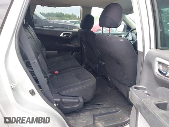 ✅ 2016 Nissan Pathfinder Platinum • VIN: 5N1AR2MN2GC612023 • Lot: 42205715. Listed on IAAI with 121,686 mi. Free auction sales archive from the USA and detailed vehicle history report at DreamBid. Image 8.