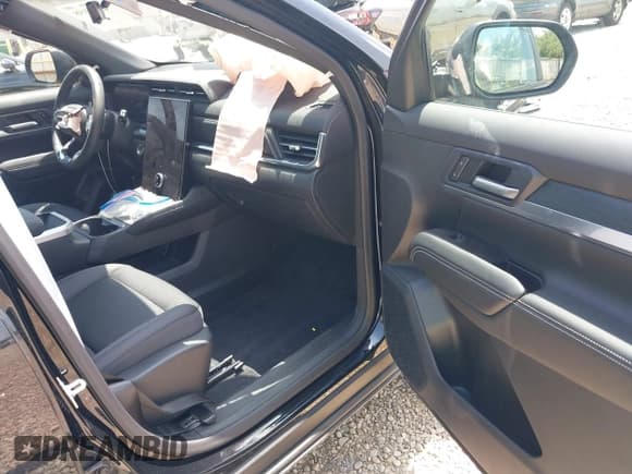 ✅ 2025 GMC Terrain AWD Elevation • VIN: 3GKALUEG4SL294196 • Lot: 42550198. Listed on IAAI with 2,776 mi. Free auction sales archive from the USA and detailed vehicle history report at DreamBid. Image 5.