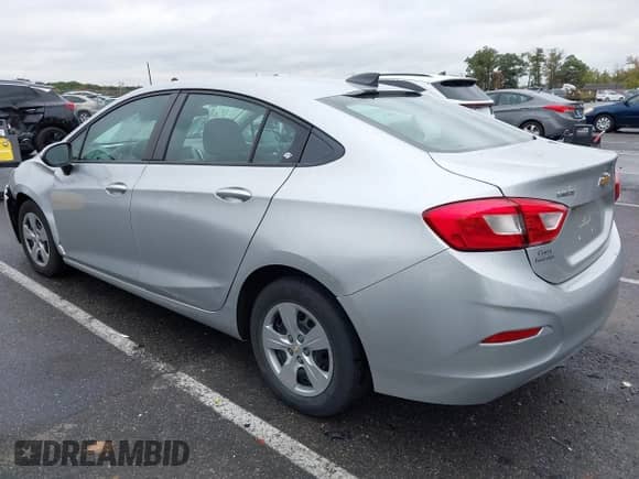 2018 Chevrolet Cruze LS с VIN 1G1BC5SM3J7125850, выставлен на аукционе IAAI как лот 43408913 с пробегом 135 200 миль миль и . История ставок и продаж доступна на DreamBid. Изображение 3.