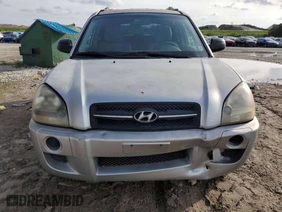 2007 Hyundai Tucson GLS z VIN KM8JM12B17U617967, wystawiony jako Copart lot #77712514 z przebiegiem 164 191 mil mil oraz Czysty tytuł • Clean title. Historia ofert i sprzedaży dostępna na DreamBid. Obrazek 5.