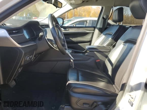 ✅ 2021 Jeep Grand Cherokee Limited • VIN: 1C4RJKBG9M8122485 • Lot: 87481885. Listed on Copart with 15,827 mi. Free auction sales archive from the USA and detailed vehicle history report at DreamBid. Image 7.