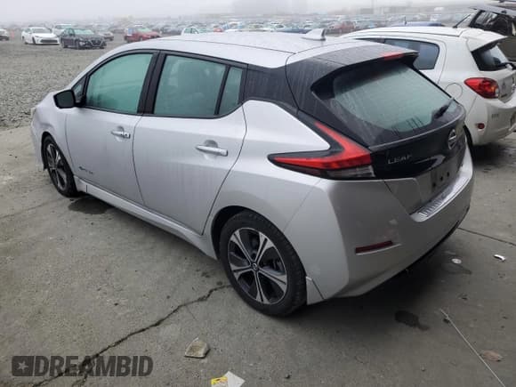 ✅ 2018 Nissan LEAF SV • VIN: 1N4AZ1CP2JC306163 • Lot: 84573025. Wystawiony na Copart z przebiegiem 40 219 mil. Bezpłatny archiwum sprzedaży aukcyjnych z USA i szczegółowy raport historii pojazdu na DreamBid. Zdjęcie 2.
