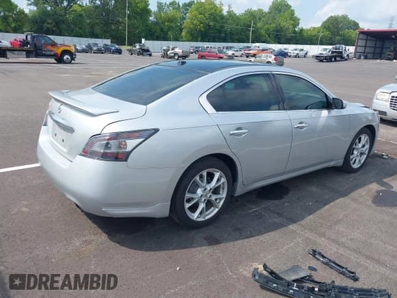 ✅ 2013 Nissan Maxima SV • VIN: 1N4AA5AP7DC841480 • Lot: 42711517. Listed on IAAI with 228,422 mi. Free auction sales archive from the USA and detailed vehicle history report at DreamBid. Image 4.