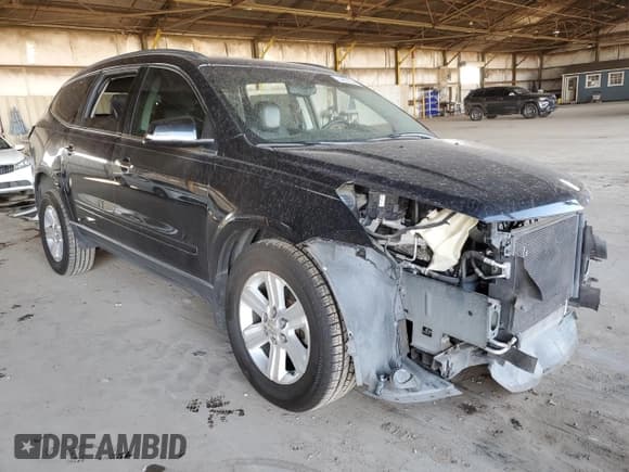 ✅ 2013 Chevrolet Traverse LT • VIN: 1GNKRJKD0DJ175814 • Lot: 54994344. Wystawiony na Copart z przebiegiem 122 958 mil. Bezpłatny archiwum sprzedaży aukcyjnych z USA i szczegółowy raport historii pojazdu na DreamBid. Zdjęcie 4.