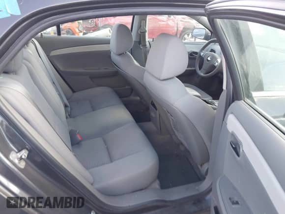 2011 Chevrolet Malibu 1LS z VIN 1G1ZB5E1XBF257143, wystawiony jako IAAI lot #43603793 z przebiegiem 93 317 mil mil oraz . Historia ofert i sprzedaży dostępna na DreamBid. Obrazek 8.