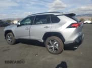 ✅ 2024 Toyota RAV4 SE • VIN: JTMAB3FV0RD225835 • Лот: 84649525. Опубликован ранее на Copart с пробегом 4 622 миль. Бесплатный доступ к архиву аукционных продаж из США и подробный отчёт об истории автомобиля на DreamBid. Изображение 2.