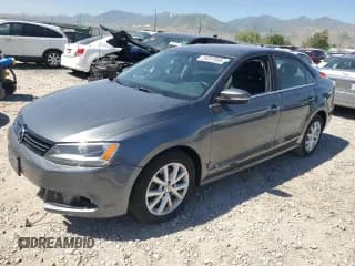 ✅ 2013 Volkswagen Jetta SE • VIN: 3VWDX7AJ3DM271048 • Lot: 59257995. Listed on Copart with 122,393 mi. Free auction sales archive from the USA and detailed vehicle history report at DreamBid. Image 1.