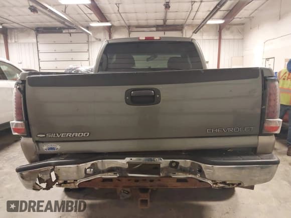 ✅ 2001 Chevrolet Silverado 1500 • VIN: 2GCEK19T211320364 • Лот: 42031686. Опубликован ранее на IAAI с пробегом 243 165 миль. Бесплатный доступ к архиву аукционных продаж из США и подробный отчёт об истории автомобиля на DreamBid. Изображение 16.