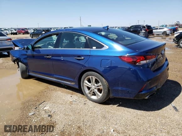 ✅ 2019 Hyundai Sonata SEL • VIN: 5NPE34AFXKH756173 • Lot: 51988033. Listed on Copart with 29,822 mi. Free auction sales archive from the USA and detailed vehicle history report at DreamBid. Image 2.