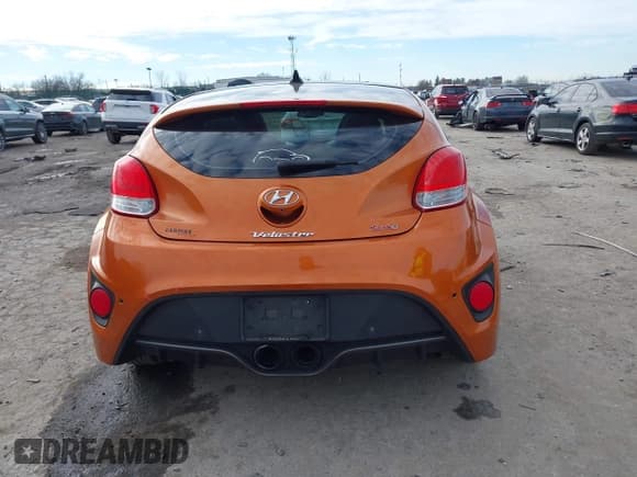 ✅ 2013 Hyundai Veloster Turbo • VIN: KMHTC6AE2DU122905 • Lot: 41202677. Wystawiony na IAAI z przebiegiem 113 535 mil. Bezpłatny archiwum sprzedaży aukcyjnych z USA i szczegółowy raport historii pojazdu na DreamBid. Zdjęcie 15.