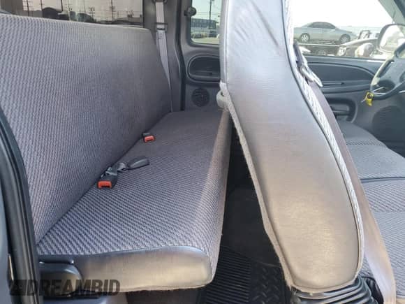 1998 Dodge 1500 с VIN 3B7HC13Y8WG227104, выставлен на аукционе Copart как лот 91026385 с пробегом 160 758 миль миль и Списание • Salvage title. История ставок и продаж доступна на DreamBid. Изображение 10.