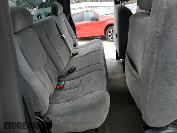 ✅ 2006 Chevrolet Silverado 1500 LT1 • VIN: 1GCEC19TX6Z267473 • Лот: 89146345. Опубликован ранее на Copart с пробегом 270 137 миль. Бесплатный доступ к архиву аукционных продаж из США и подробный отчёт об истории автомобиля на DreamBid. Изображение 10.