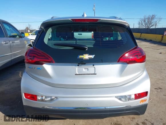 ✅ 2020 Chevrolet Bolt EV Premier • VIN: 1G1FZ6S00L4122573 • Lot: 41624511. Wystawiony na IAAI z przebiegiem 60 782 mil. Bezpłatny archiwum sprzedaży aukcyjnych z USA i szczegółowy raport historii pojazdu na DreamBid. Zdjęcie 16.