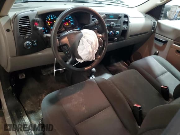 ✅ 2012 Chevrolet Silverado 1500 Work Truck • VIN: 1GCNKPE08CZ120968 • Lot: 91781905. Listed on Copart with 160,264 mi. Free auction sales archive from the USA and detailed vehicle history report at DreamBid. Image 8.