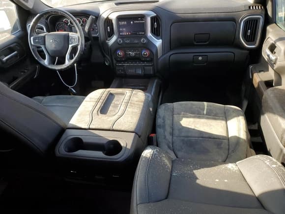 ✅ 2020 Chevrolet Silverado 1500 LT Trail Boss • VIN: 1GCPYFEL8LZ380184 • Lot: 76387914. Wystawiony na Copart z przebiegiem 20 091 mil. Bezpłatny archiwum sprzedaży aukcyjnych z USA i szczegółowy raport historii pojazdu na DreamBid. Zdjęcie 8.