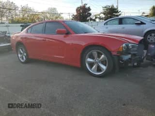 ✅ 2014 Dodge Charger RT Plus • VIN: 2C3CDXCTXEH122808 • Lot: 82482535. Wystawiony na Copart z przebiegiem 113 921 mil. Bezpłatny archiwum sprzedaży aukcyjnych z USA i szczegółowy raport historii pojazdu na DreamBid. Zdjęcie 4.