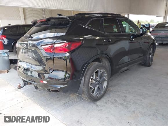 ✅ 2020 Chevrolet Blazer RS • VIN: 3GNKBERS3LS562550 • Лот: 42799633. Опубликован ранее на IAAI с пробегом 69 773 миль. Бесплатный доступ к архиву аукционных продаж из США и подробный отчёт об истории автомобиля на DreamBid. Изображение 4.