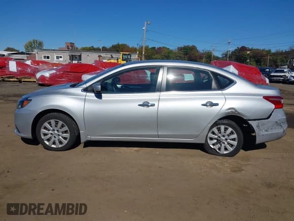 ✅ 2016 Nissan Sentra SL • VIN: 3N1AB7AP3GY303618 • Lot: 43416899. Listed on IAAI with 109,495 mi. Free auction sales archive from the USA and detailed vehicle history report at DreamBid. Image 17.