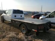 ✅ 2015 Ram 4500 SLT • VIN: 3C7WRLFL7FG660305 • Lot: 82659164. Wystawiony na Copart z przebiegiem 101 897 mil. Bezpłatny archiwum sprzedaży aukcyjnych z USA i szczegółowy raport historii pojazdu na DreamBid. Zdjęcie 2.