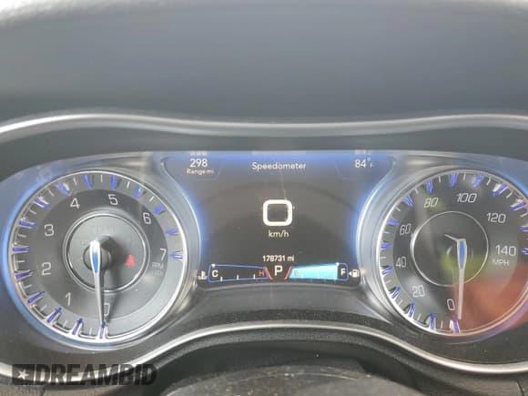 ✅ 2016 Chrysler 300 Touring • VIN: 2C3CCAAG2GH224175 • Lot: 68228565. Wystawiony na Copart z przebiegiem 178 731 mil. Bezpłatny archiwum sprzedaży aukcyjnych z USA i szczegółowy raport historii pojazdu na DreamBid. Zdjęcie 9.