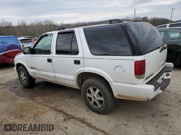 ✅ 2002 Chevrolet Blazer LS • VIN: 1GNDT13W52K169699 • Lot: 45846975. Wystawiony na Copart z przebiegiem 292 270 mil. Bezpłatny archiwum sprzedaży aukcyjnych z USA i szczegółowy raport historii pojazdu na DreamBid. Zdjęcie 2.