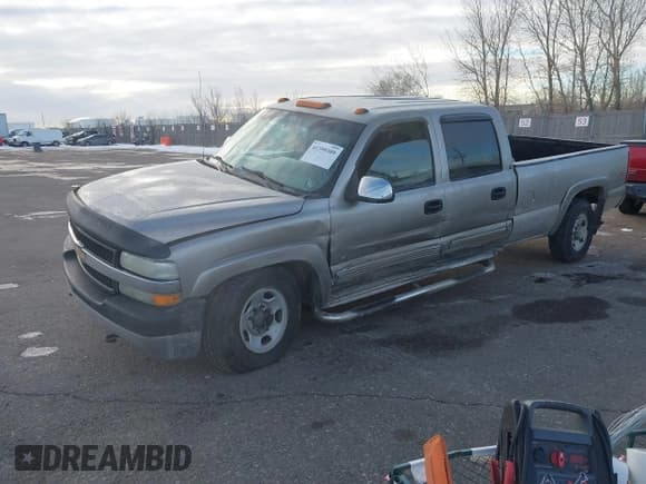 ✅ 2001 Chevrolet Silverado 2500HD LS • VIN: 1GCHK23U21F191152 • Лот: 41399309. Опубликован ранее на IAAI с пробегом 206 403 миль. Бесплатный доступ к архиву аукционных продаж из США и подробный отчёт об истории автомобиля на DreamBid. Изображение 2.