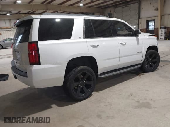✅ 2017 Chevrolet Tahoe LT • VIN: 1GNSCBKC8HR231679 • Lot: 42244271. Listed on IAAI with 139,222 mi. Free auction sales archive from the USA and detailed vehicle history report at DreamBid. Image 4.
