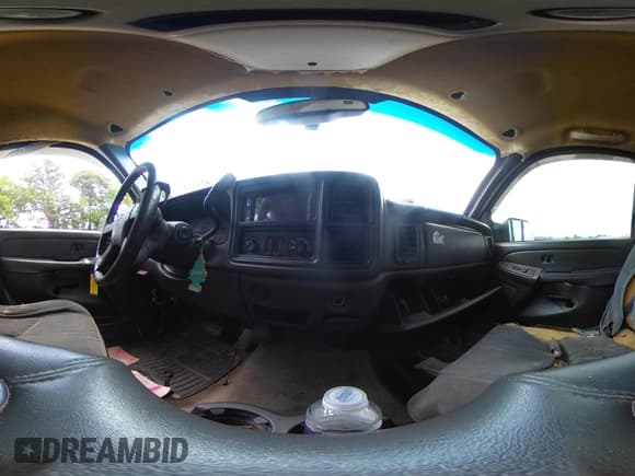 ✅ 2004 Chevrolet Silverado 2500HD LS • VIN: 1GCHC23U74F187387 • Лот: 42452518. Опубликован ранее на IAAI с пробегом 259 952 миль. Бесплатный доступ к архиву аукционных продаж из США и подробный отчёт об истории автомобиля на DreamBid. Изображение 18.