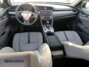 ✅ 2017 Honda Civic LX • VIN: 19XFC2F5XHE219082 • Lot: 92332275. Wystawiony na Copart z przebiegiem 78 440 mil. Bezpłatny archiwum sprzedaży aukcyjnych z USA i szczegółowy raport historii pojazdu na DreamBid. Zdjęcie 8.