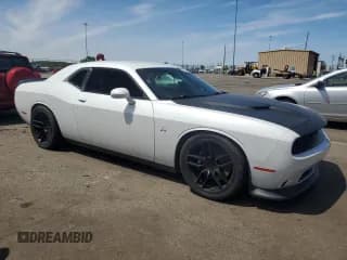 ✅ 2016 Dodge Challenger R/T Scat Pack • VIN: 2C3CDZFJ5GH193424 • Lot: 56637874. Wystawiony na Copart z przebiegiem 60 931 mil. Bezpłatny archiwum sprzedaży aukcyjnych z USA i szczegółowy raport historii pojazdu na DreamBid. Zdjęcie 4.