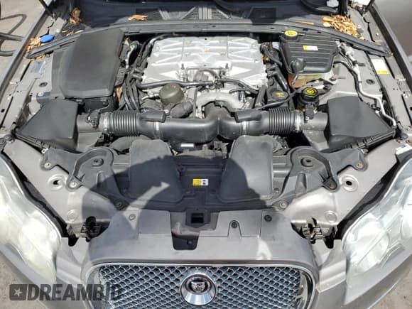 ✅ 2010 Jaguar XF Supercharged • VIN: SAJWA0HE7AMR65361 • Lot: 61667455. Wystawiony na Copart z przebiegiem 110 414 mil. Bezpłatny archiwum sprzedaży aukcyjnych z USA i szczegółowy raport historii pojazdu na DreamBid. Zdjęcie 11.