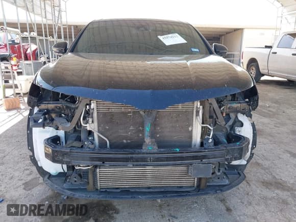 ✅ 2017 Lincoln MKX Reserve • VIN: 2LMPJ8LP5HBL52519 • Lot: 42070312. Listed on IAAI with 133,300 mi. Free auction sales archive from the USA and detailed vehicle history report at DreamBid. Image 13.