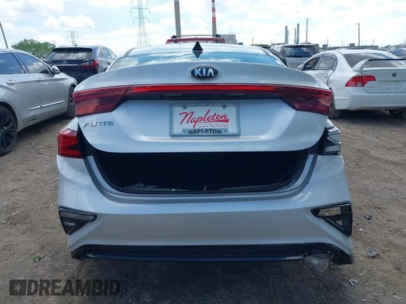 ✅ 2021 Kia Forte LXS • VIN: 3KPF24AD4ME302515 • Лот: 42204617. Опубликован ранее на IAAI с пробегом 33 354 миль. Бесплатный доступ к архиву аукционных продаж из США и подробный отчёт об истории автомобиля на DreamBid. Изображение 16.