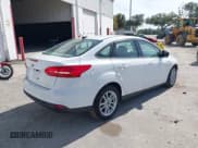 ✅ 2018 Ford Focus SE • VIN: 1FADP3F21JL225220 • Лот: 43670473. Опубликован ранее на IAAI с пробегом 125 394 миль. Бесплатный доступ к архиву аукционных продаж из США и подробный отчёт об истории автомобиля на DreamBid. Изображение 4.