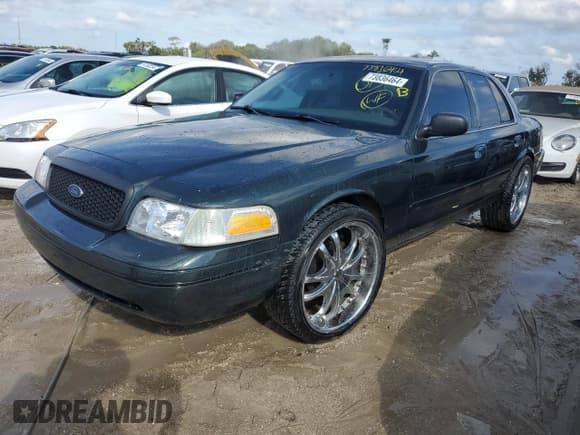✅ 2003 Ford Police Interceptor Street Appear • VIN: 2FAFP71W43X131753 • Lot: 73836464. Wystawiony na Copart z przebiegiem 190 719 mil. Bezpłatny archiwum sprzedaży aukcyjnych z USA i szczegółowy raport historii pojazdu na DreamBid. Zdjęcie 1.