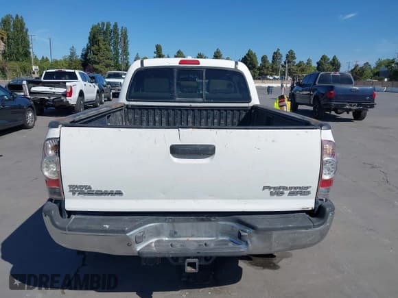✅ 2009 Toyota Tacoma PreRunner • VIN: 3TMKU72N89M022479 • Lot: 42361086. Listed on IAAI with 297,165 mi. Free auction sales archive from the USA and detailed vehicle history report at DreamBid. Image 17.