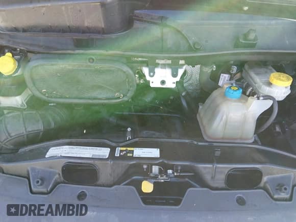 ✅ 2018 Ram ProMaster Cargo • VIN: 3C6URVJGXJE155199 • Lot: 43876303. Listed on IAAI with Not provided. Free auction sales archive from the USA and detailed vehicle history report at DreamBid. Image 10.