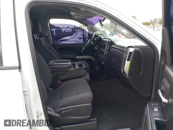 ✅ 2017 Chevrolet Silverado 2500HD LT • VIN: 1GC1KVEY9HF196250 • Lot: 41183166. Wystawiony na IAAI z przebiegiem 135 806 mil. Bezpłatny archiwum sprzedaży aukcyjnych z USA i szczegółowy raport historii pojazdu na DreamBid. Zdjęcie 5.