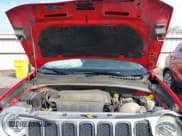 ✅ 2015 Jeep Renegade Limited • VIN: ZACCJADT1FPB47886 • Lot: 43348926. Wystawiony na IAAI z przebiegiem 127 293 mil. Bezpłatny archiwum sprzedaży aukcyjnych z USA i szczegółowy raport historii pojazdu na DreamBid. Zdjęcie 10.