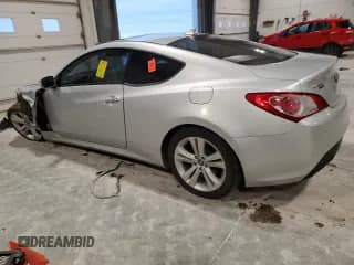 ✅ 2010 Hyundai Genesis Coupe • VIN: KMHHU6KHXAU004415 • Lot: 87134724. Wystawiony na Copart z przebiegiem 68 363 mil. Bezpłatny archiwum sprzedaży aukcyjnych z USA i szczegółowy raport historii pojazdu na DreamBid. Zdjęcie 2.
