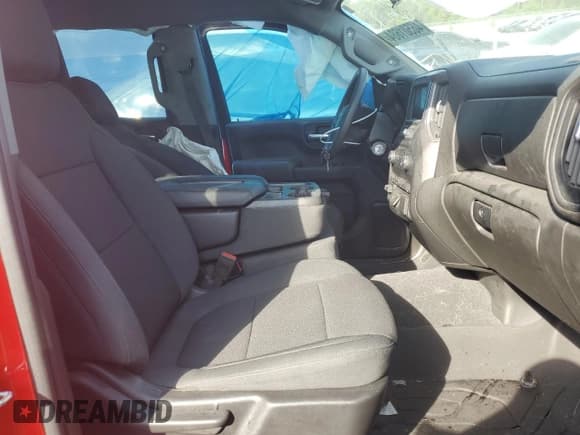 ✅ 2021 Chevrolet Silverado 1500 Custom • VIN: 1GCRYBEK5MZ328084 • Lot: 46501684. Wystawiony na Copart z przebiegiem 18 634 mil. Bezpłatny archiwum sprzedaży aukcyjnych z USA i szczegółowy raport historii pojazdu na DreamBid. Zdjęcie 7.