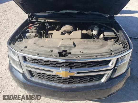 ✅ 2019 Chevrolet Suburban LT • VIN: 1GNSCHKC7KR137920 • Lot: 71219584. Wystawiony na Copart z przebiegiem 119 423 mil. Bezpłatny archiwum sprzedaży aukcyjnych z USA i szczegółowy raport historii pojazdu na DreamBid. Zdjęcie 12.